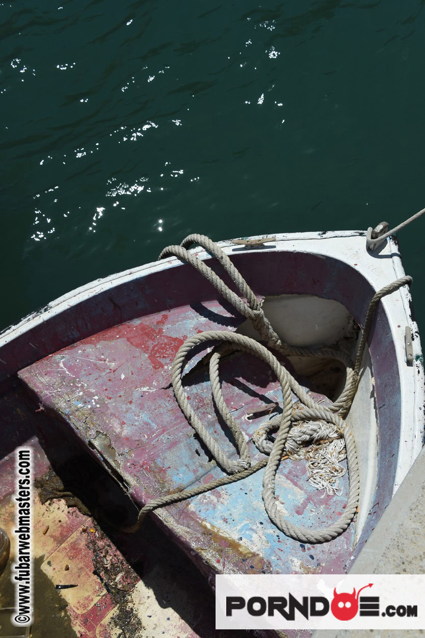 Boat trip with cool drinks & hot girls