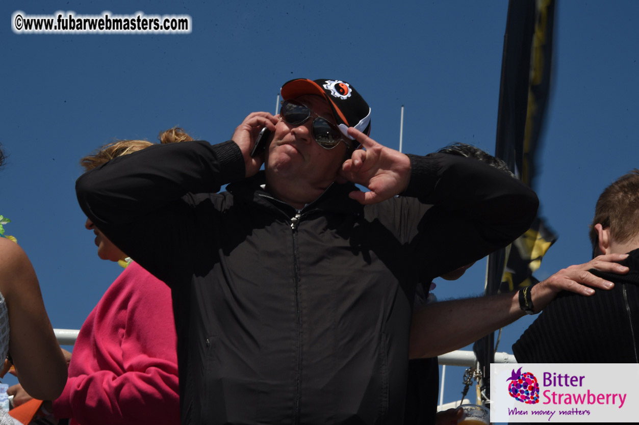 Boat trip with cool drinks & hot girls