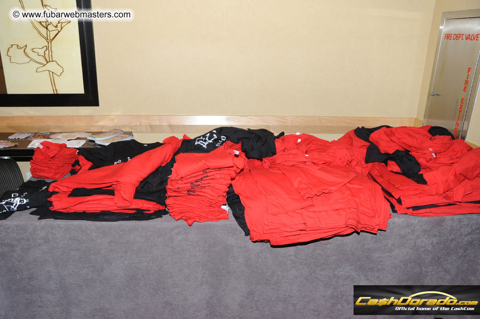 Dinner with the Pin-up Starlets of the 21st Centur