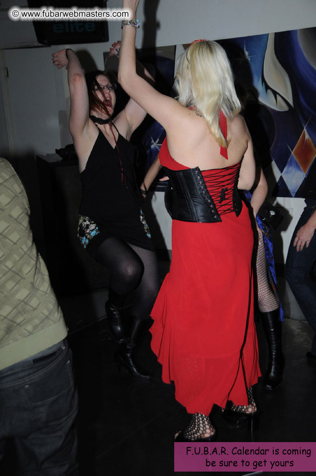 XTAL  Montreal's Adult Online XMAS Party