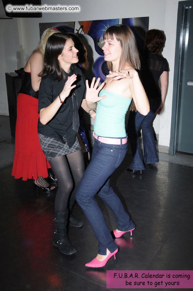 XTAL  Montreal's Adult Online XMAS Party