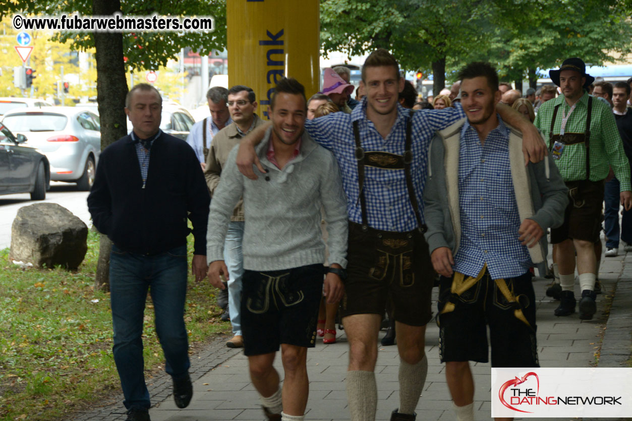 Beer tent seating in the legendary Hofbr?ñu Festze