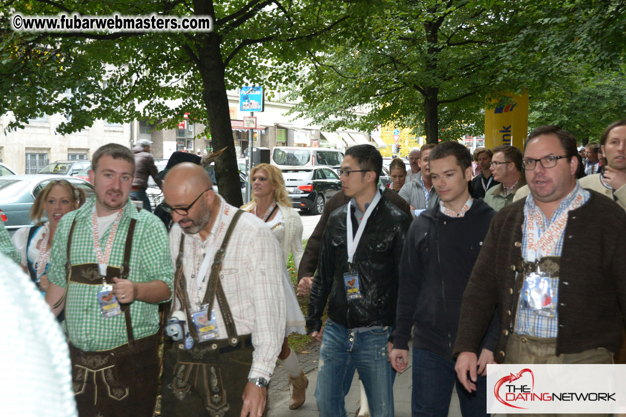 Beer tent seating in the legendary Hofbr?ñu Festze