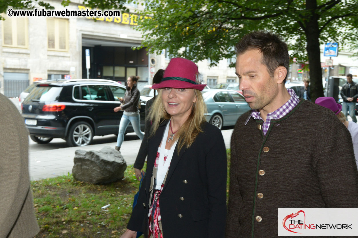 Beer tent seating in the legendary Hofbr?ñu Festze