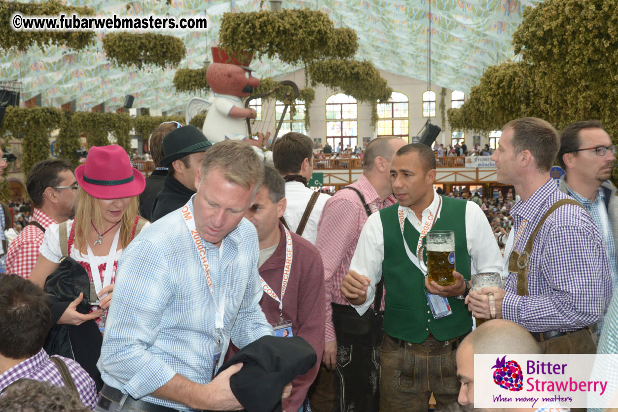 Beer tent seating in the legendary Hofbr?ñu Festze