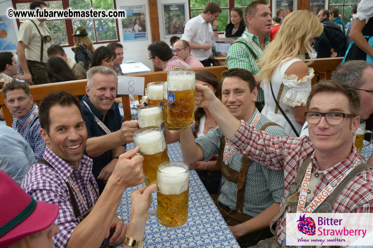 Beer tent seating in the legendary Hofbr?ñu Festze