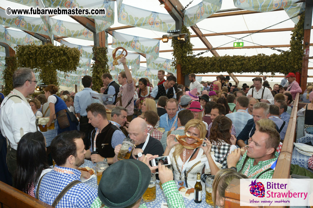 Beer tent seating in the legendary Hofbr?ñu Festze