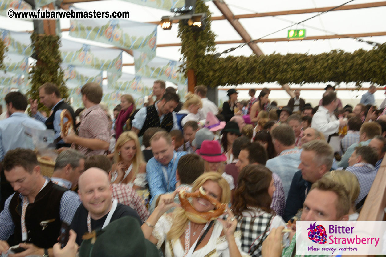 Beer tent seating in the legendary Hofbr?ñu Festze