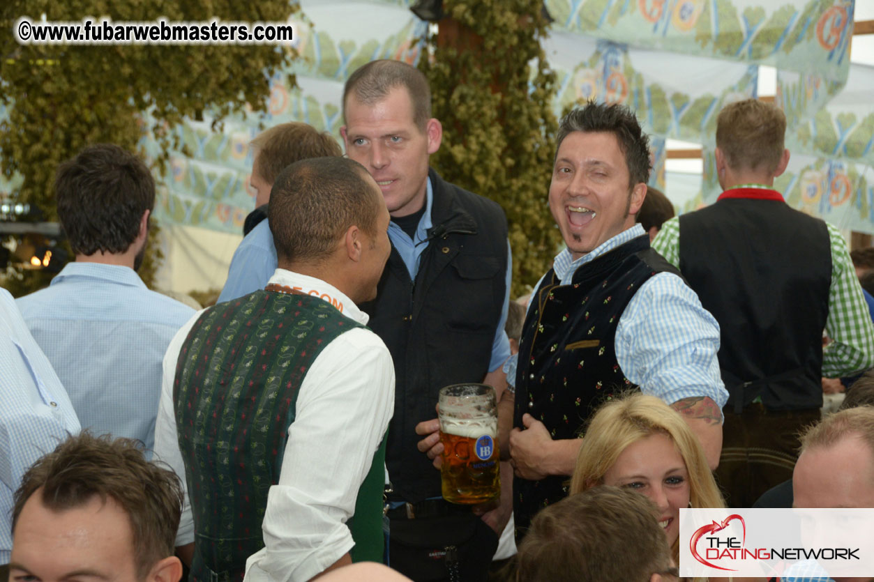 Beer tent seating in the legendary Hofbr?ñu Festze