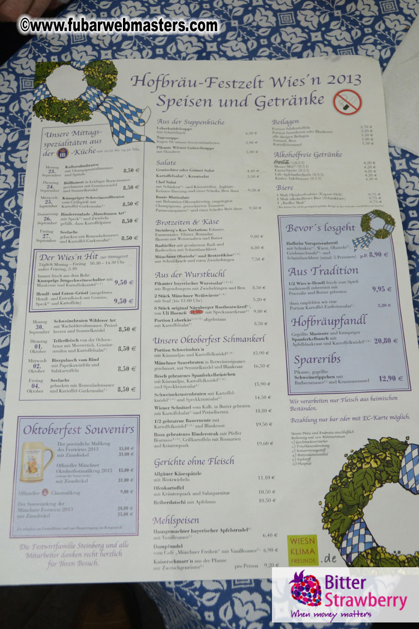 Beer tent seating in the legendary Hofbr?ñu Festze