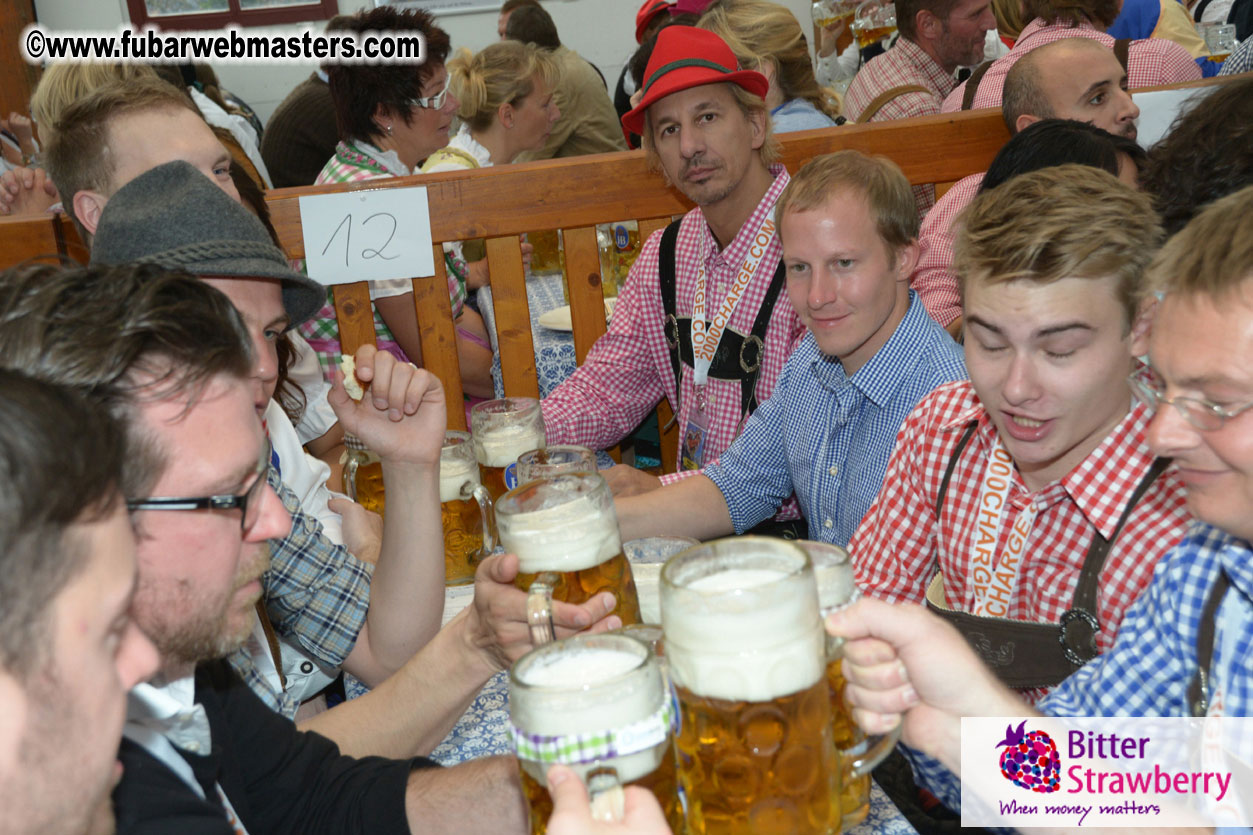 Beer tent seating in the legendary Hofbr?ñu Festze