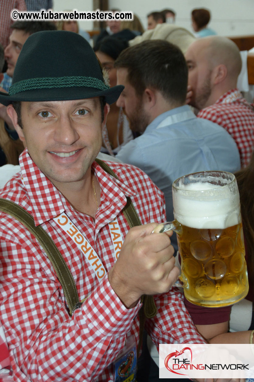 Beer tent seating in the legendary Hofbr?ñu Festze