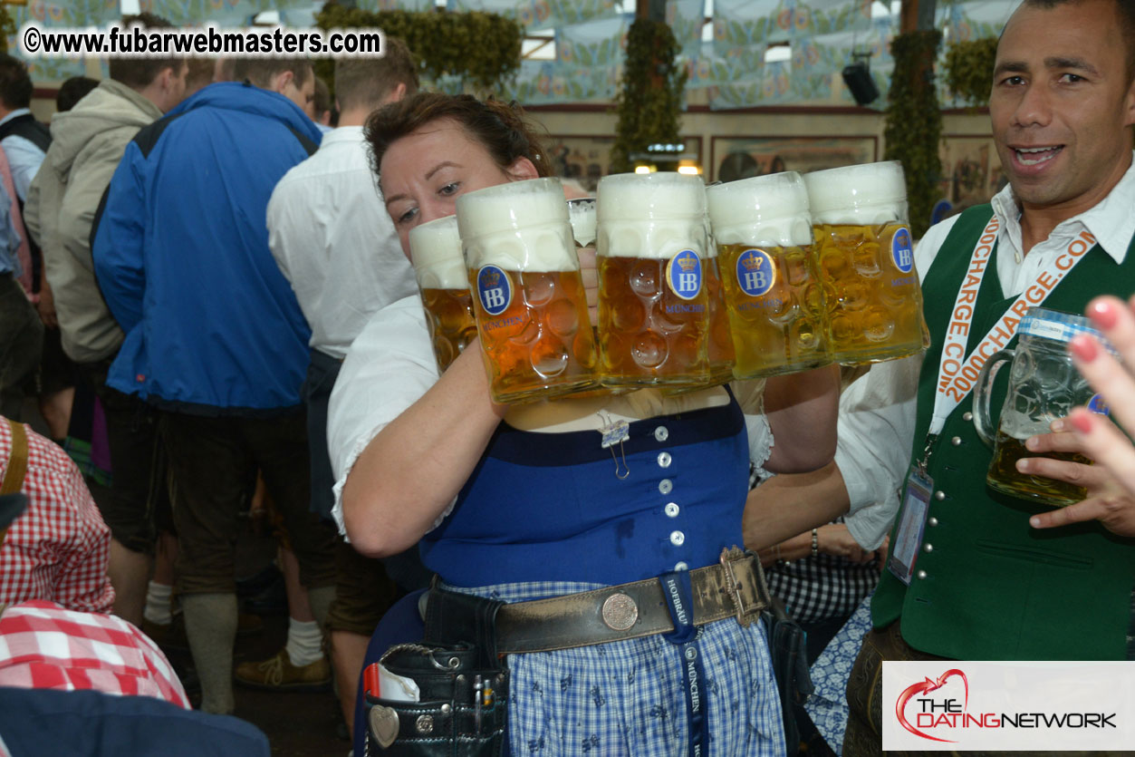 Beer tent seating in the legendary Hofbr?ñu Festze