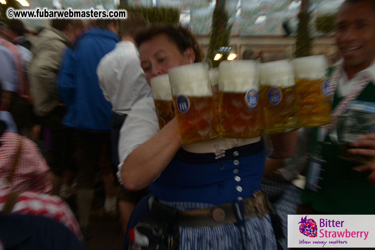 Beer tent seating in the legendary Hofbr?ñu Festze