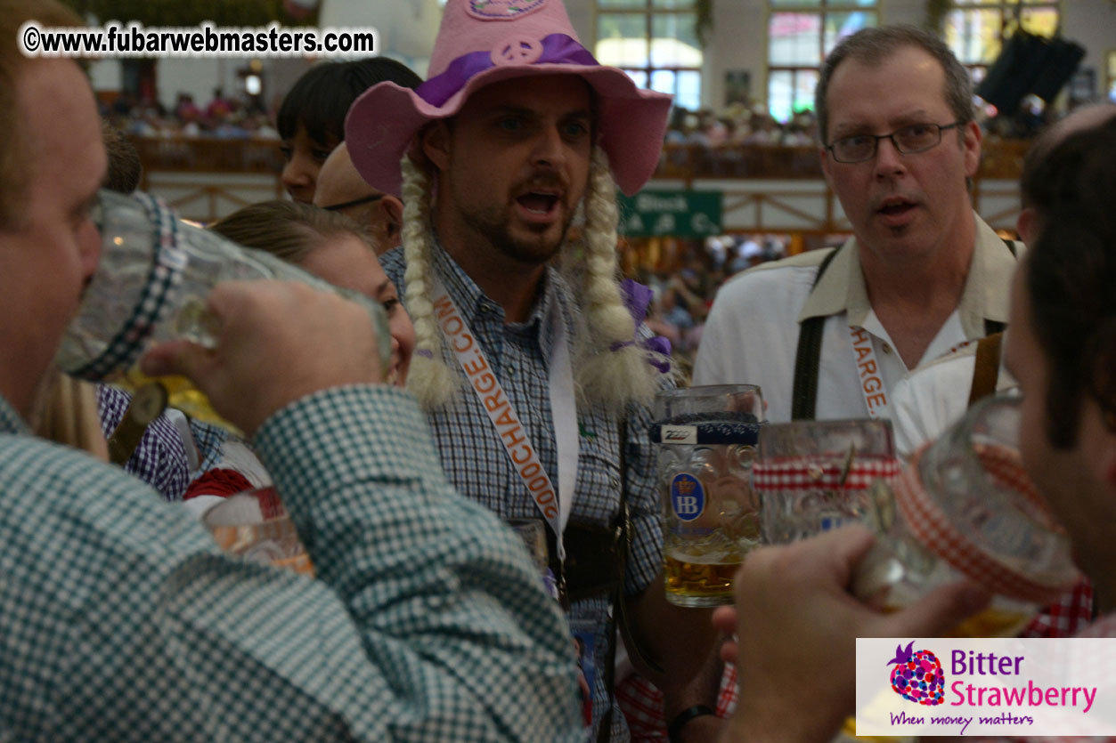 Beer tent seating in the legendary Hofbr?ñu Festze