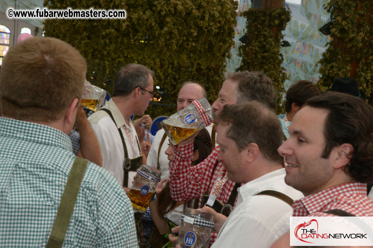 Beer tent seating in the legendary Hofbr?ñu Festze