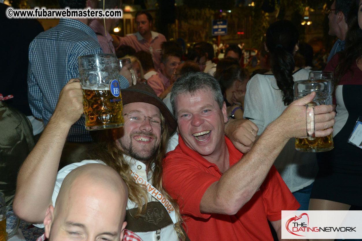 Beer tent seating in the legendary Hofbr?ñu Festze