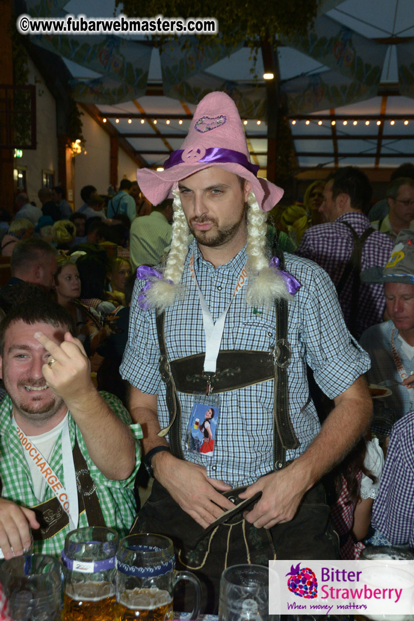 Beer tent seating in the legendary Hofbr?ñu Festze