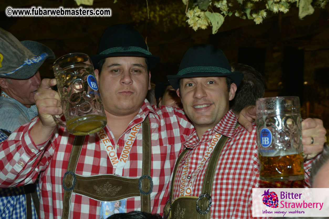 Beer tent seating in the legendary Hofbr?ñu Festze