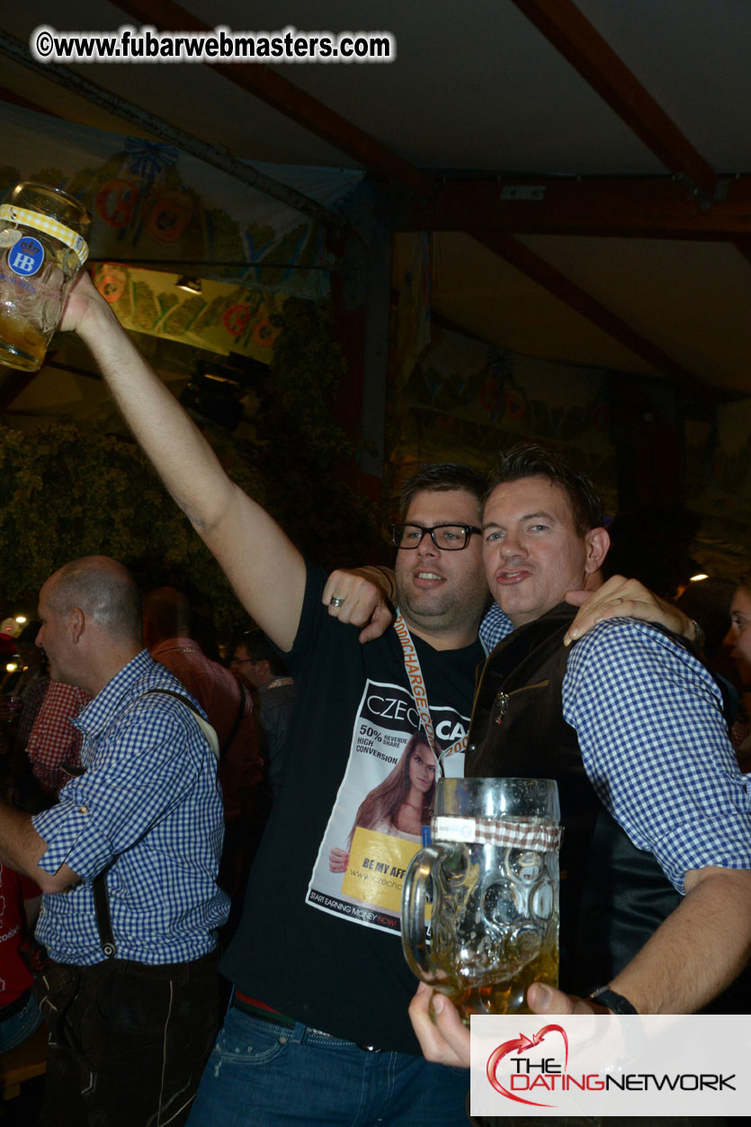 Beer tent seating in the legendary Hofbr?ñu Festze