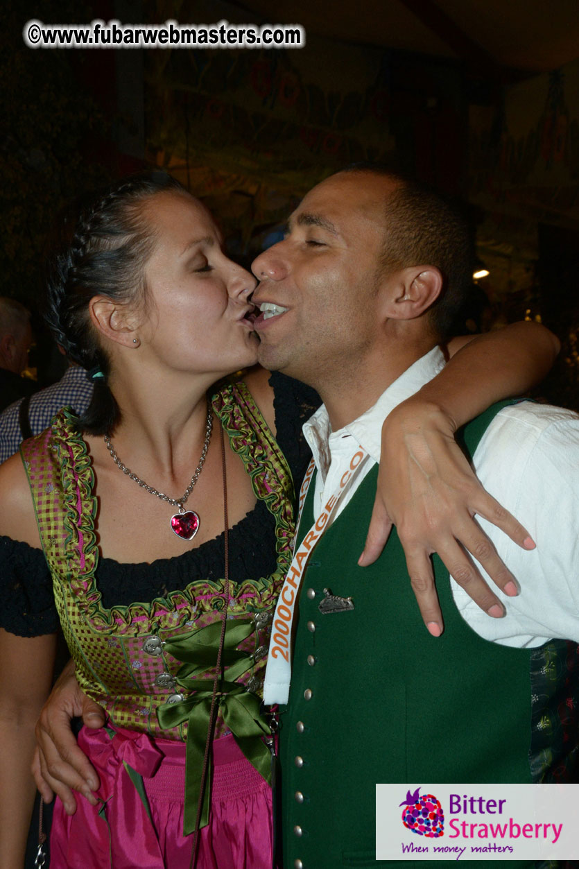 Beer tent seating in the legendary Hofbr?ñu Festze