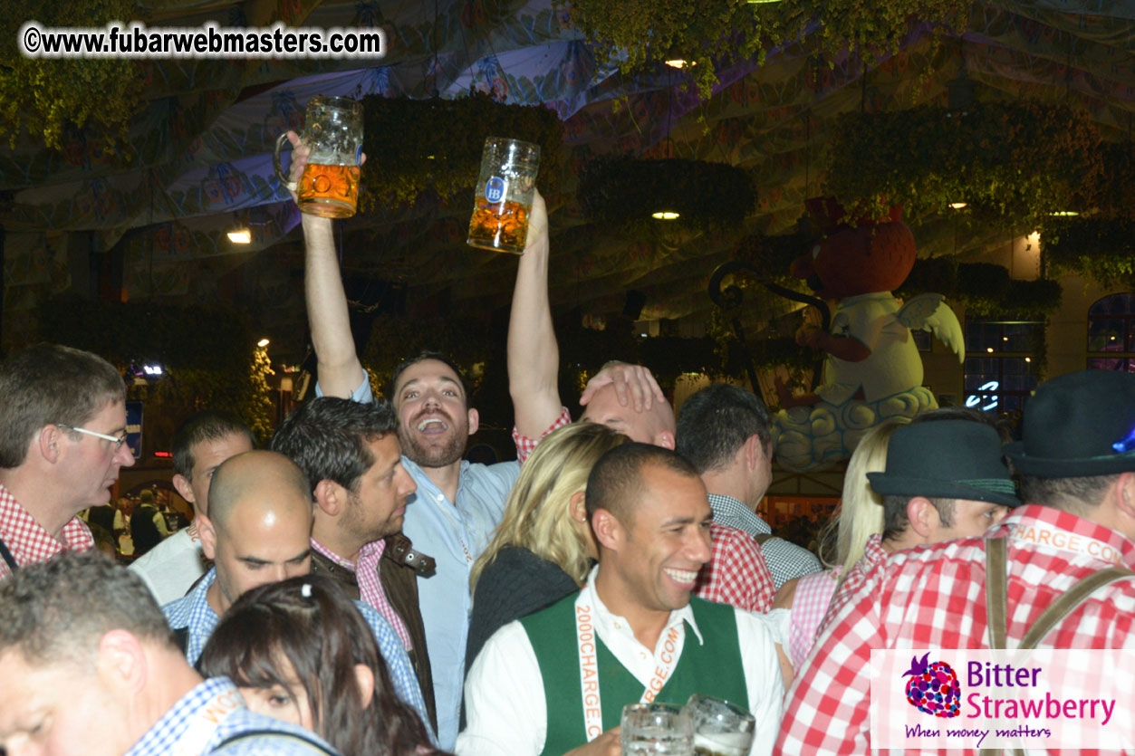 Beer tent seating in the legendary Hofbr?ñu Festze