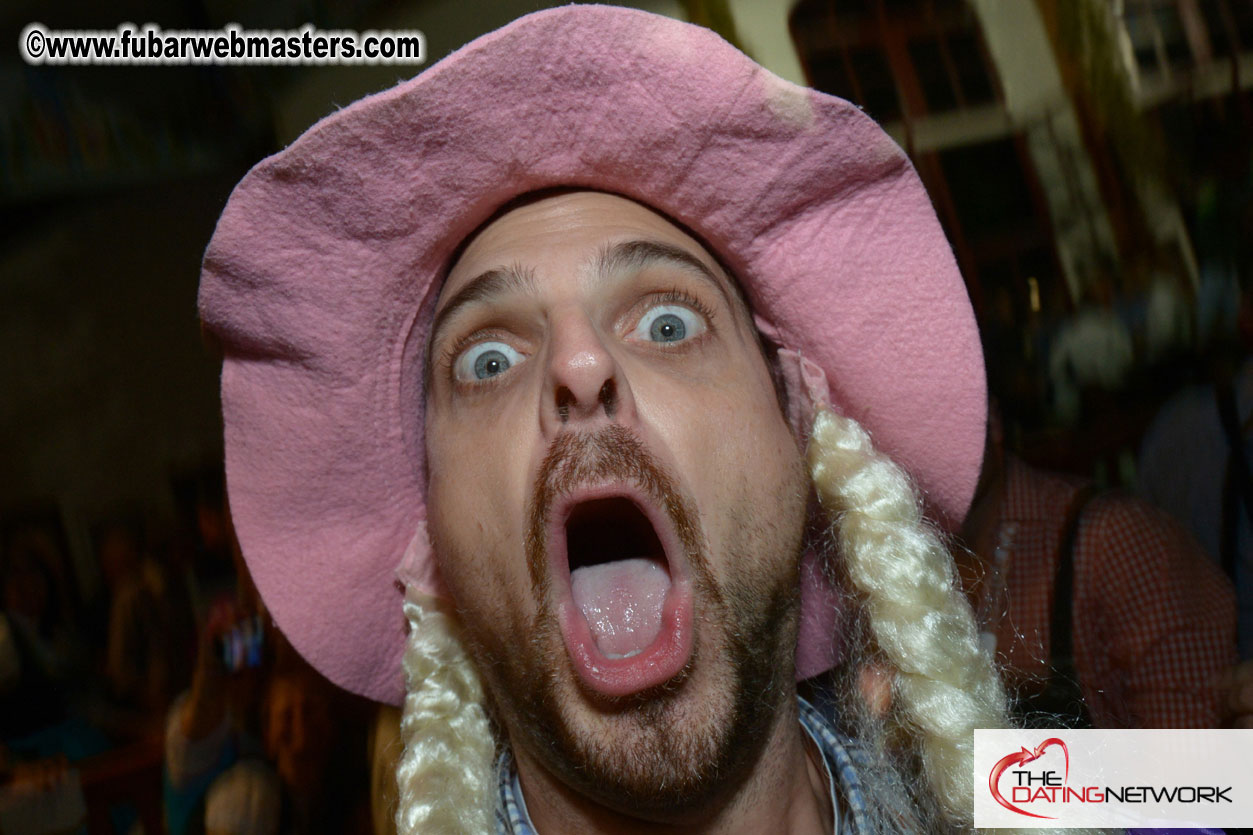 Beer tent seating in the legendary Hofbr?ñu Festze