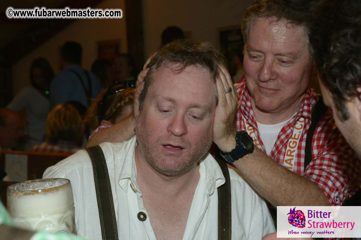 Beer tent seating in the legendary Hofbr?ñu Festze