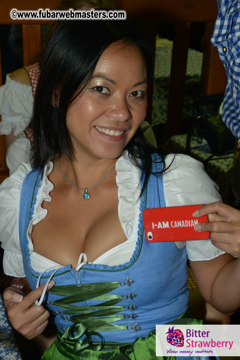 Beer tent seating in the legendary Hofbr?ñu Festze