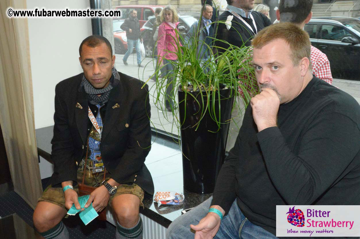 Seating in the legendary beer tent Zur Bratwurst