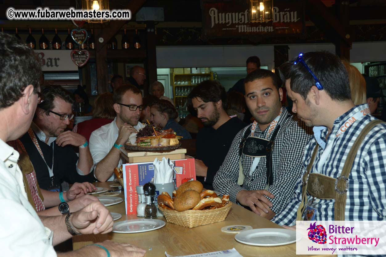 Seating in the legendary beer tent Zur Bratwurst
