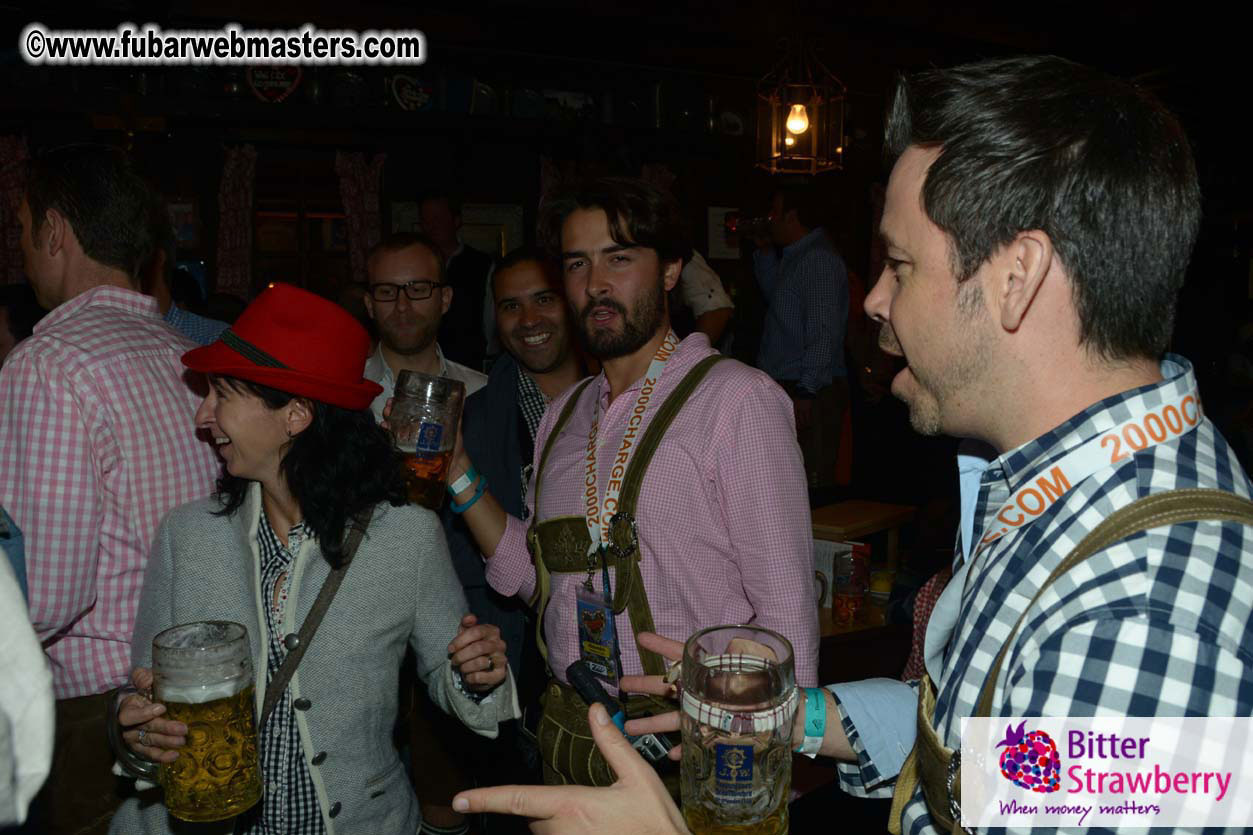 Seating in the legendary beer tent Zur Bratwurst