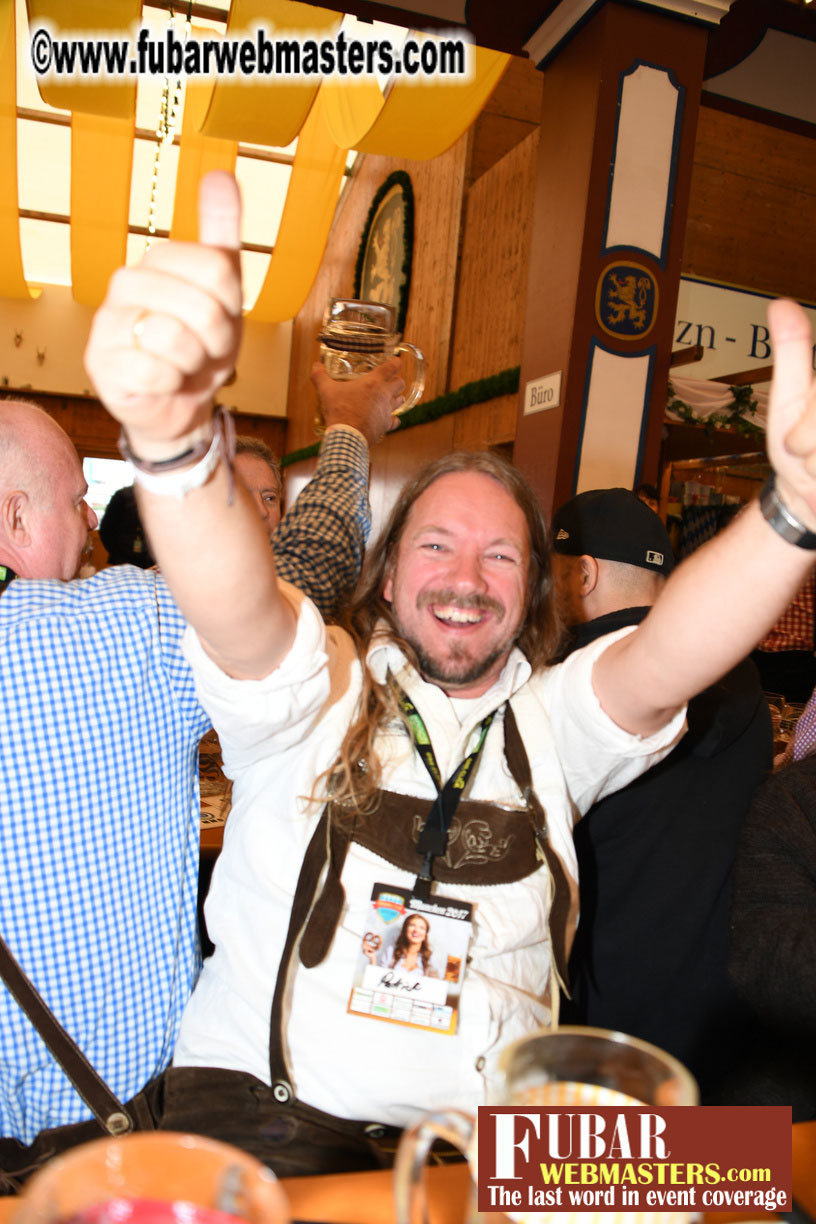 Day 2 - the L??wenBr?ñu Beer Tent