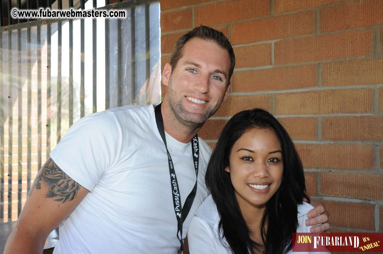 12CC & JBM Hooters Happy Hour