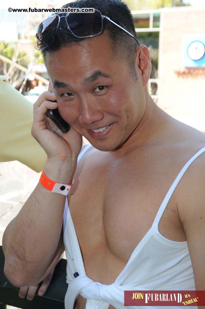 12CC & JBM Hooters Happy Hour