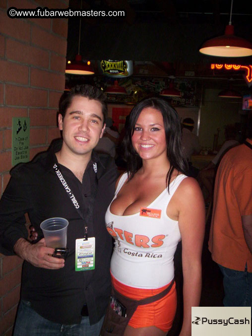 Hooters Happy Hour