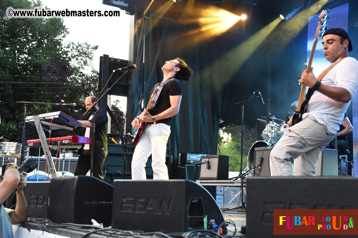 DECADES @ the Bud Light South Stage