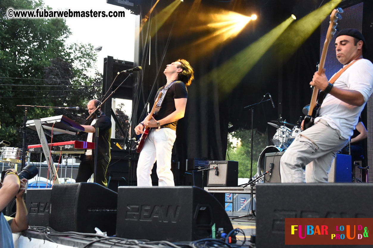 DECADES @ the Bud Light South Stage