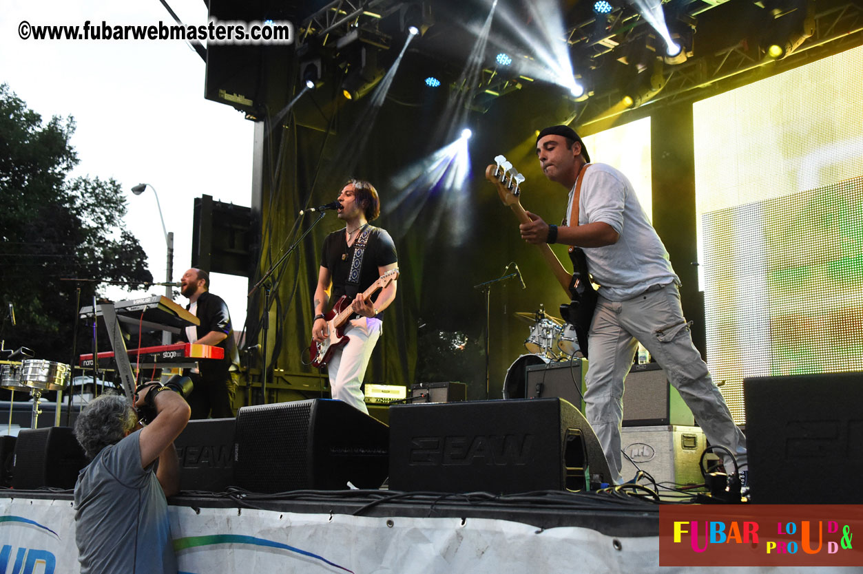 DECADES @ the Bud Light South Stage