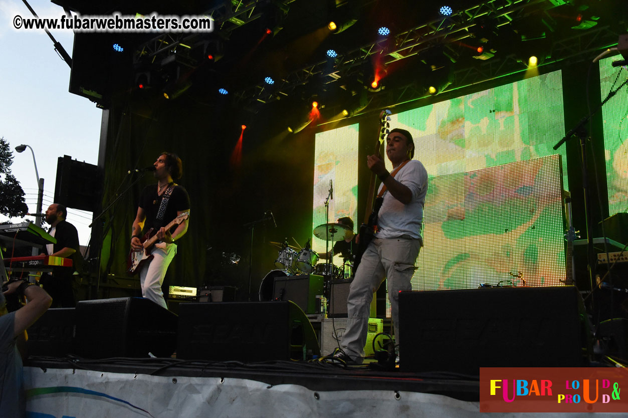 DECADES @ the Bud Light South Stage