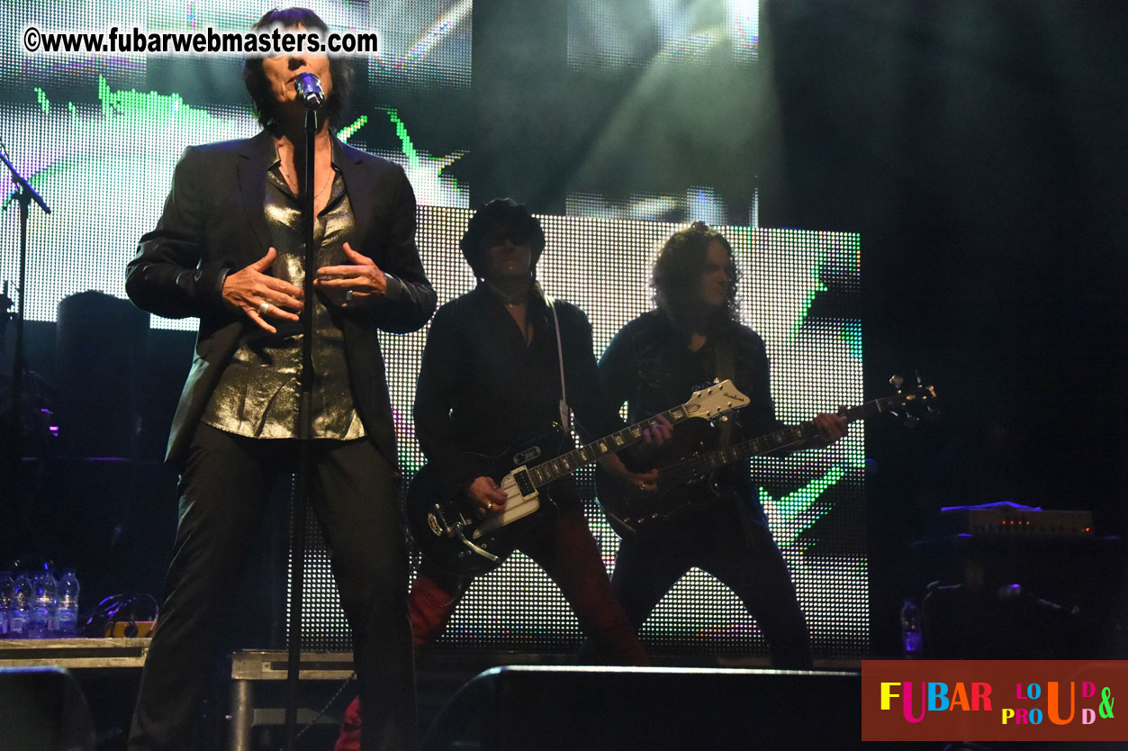 DECADES @ the Bud Light South Stage