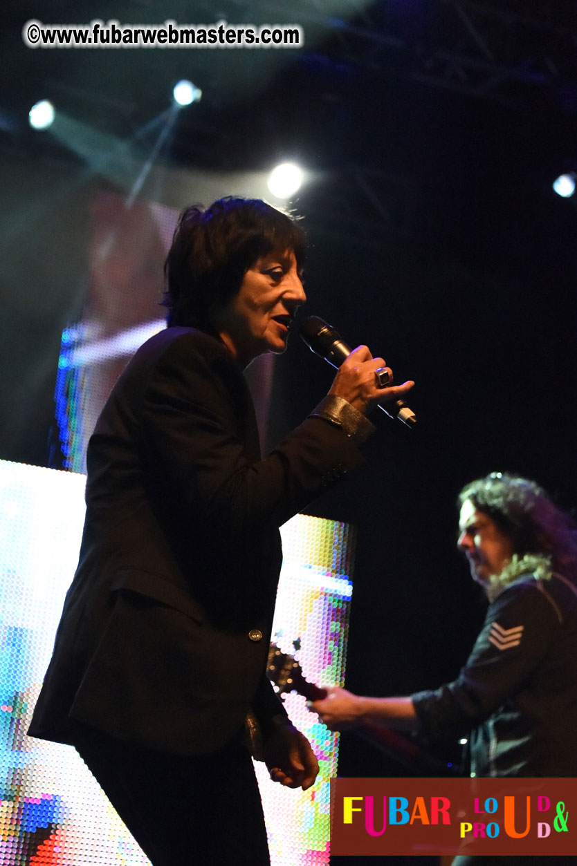 DECADES @ the Bud Light South Stage