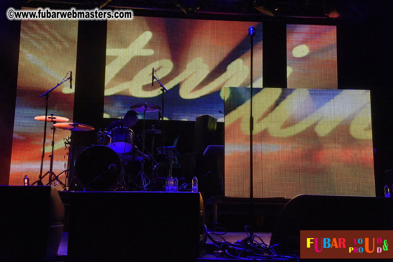 DECADES @ the Bud Light South Stage