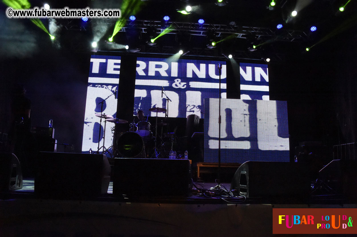 DECADES @ the Bud Light South Stage