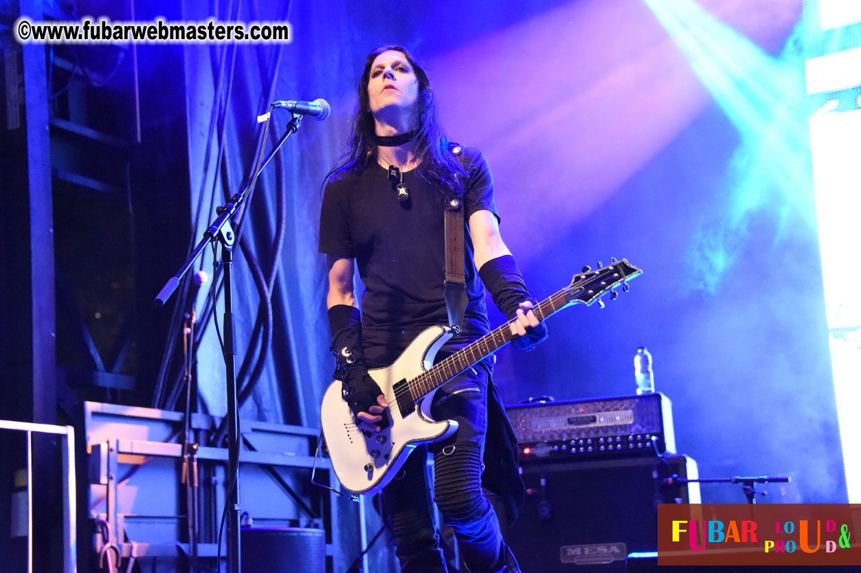 DECADES @ the Bud Light South Stage