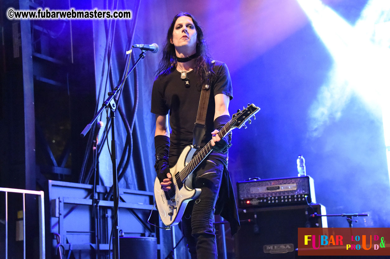 DECADES @ the Bud Light South Stage