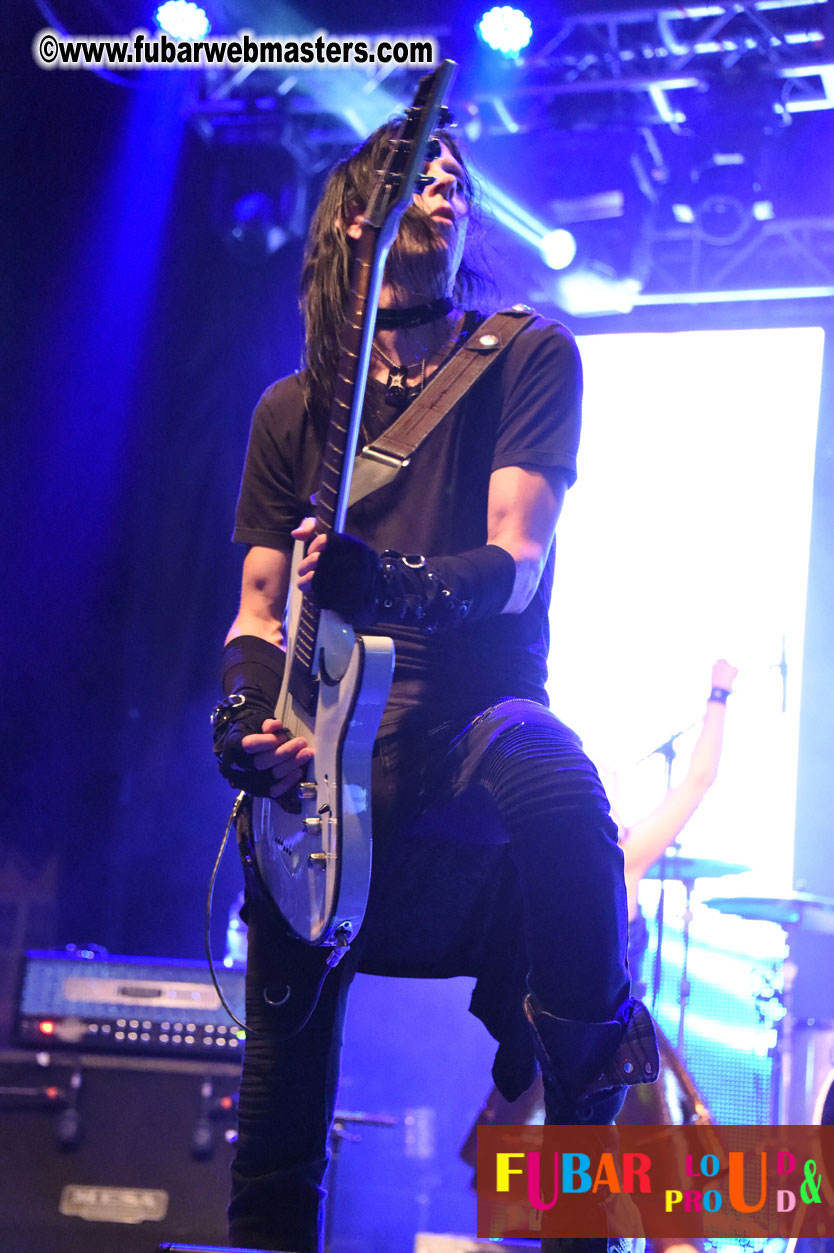 DECADES @ the Bud Light South Stage