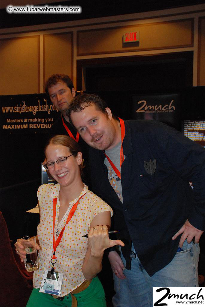 Extra pics from 2Much.net