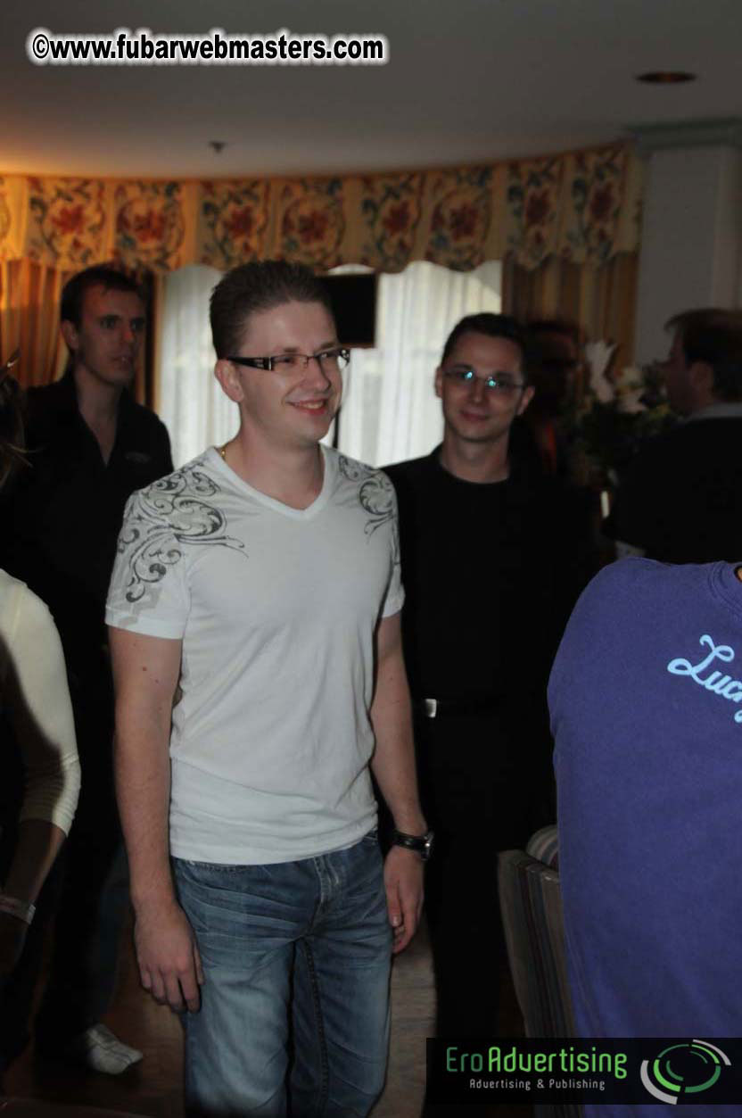 Daily Cocktail Suite Party