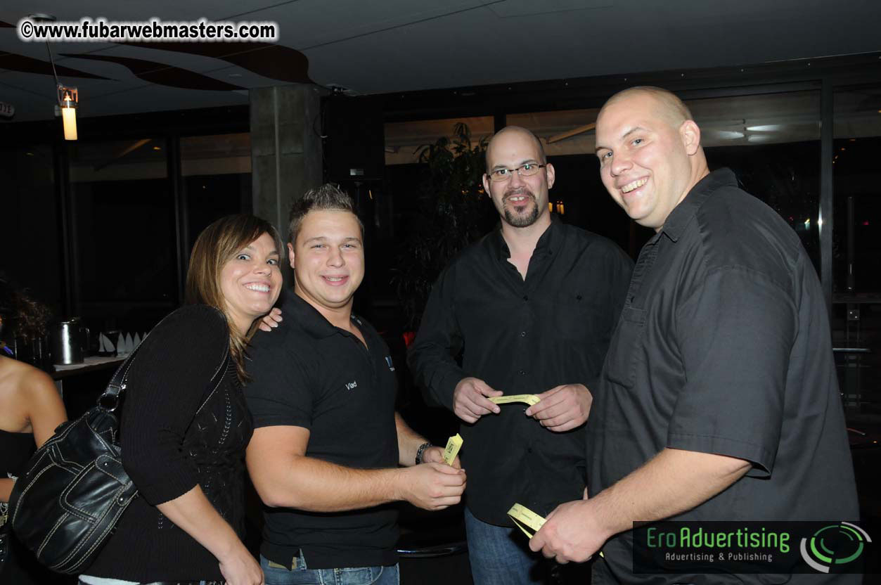 Qwebec Warm Up Gathering @ Newtown